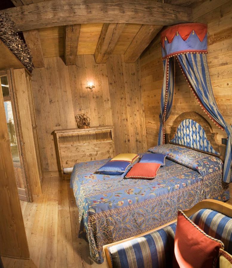 Chalet Euthalia Restaurant & Suites San Giacomo  Bagian luar foto