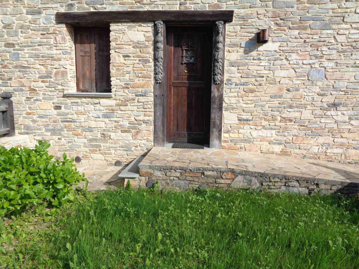 Chalet Euthalia Restaurant & Suites San Giacomo  Bagian luar foto
