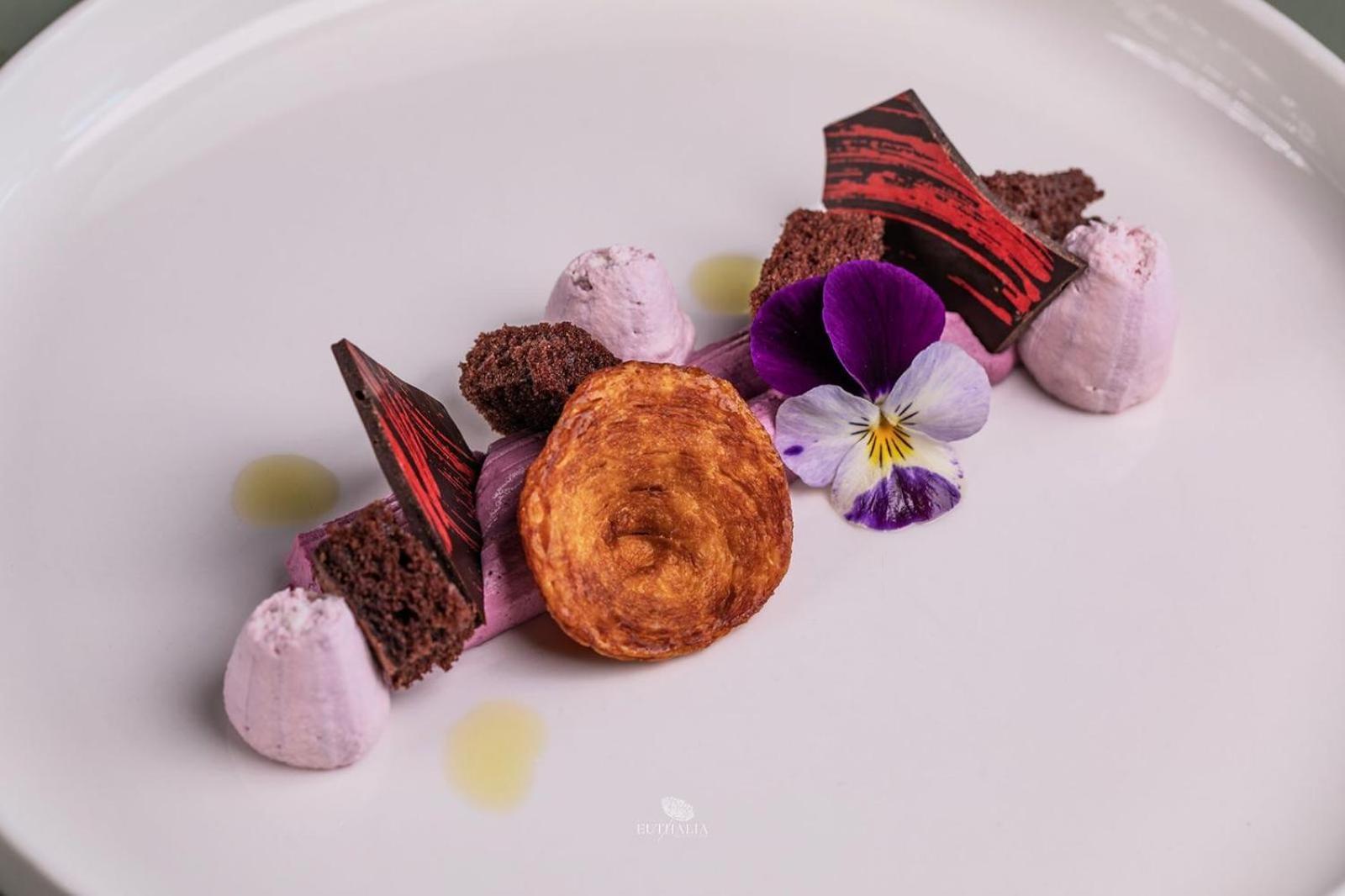 Chalet Euthalia Restaurant & Suites San Giacomo  Bagian luar foto
